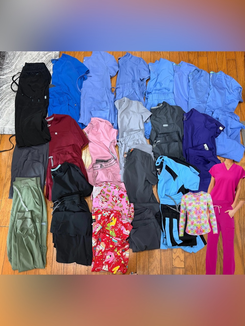 Huge Women’s xs-sm Scrub Lot